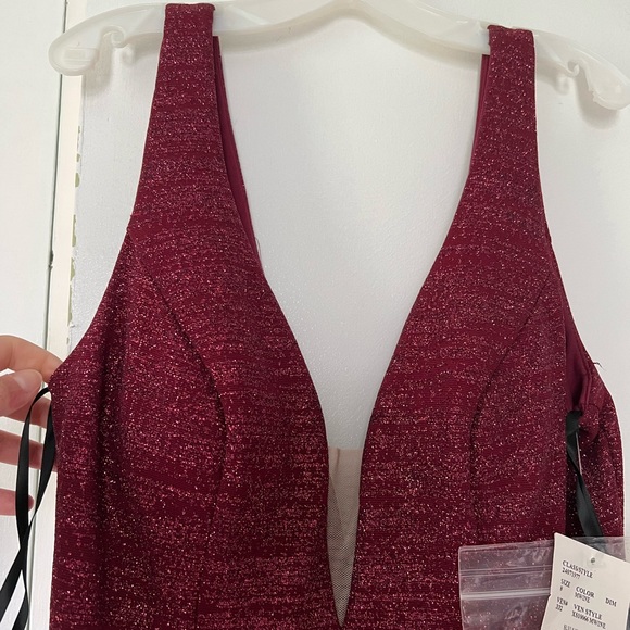 NWT David’s Bridal XSCAPE gown. Size 8 - Picture 15 of 16